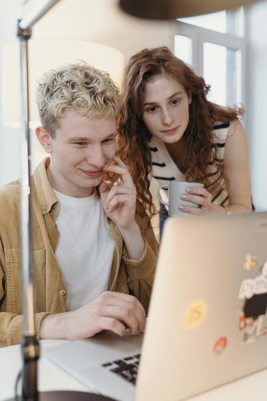 freelance pro réduire facture France RC Pro mutuelle TNS comptabilité
